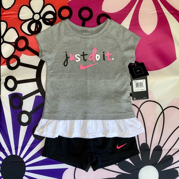 NWT 3t Girls Nike 2pc Set - Picture 2 of 7